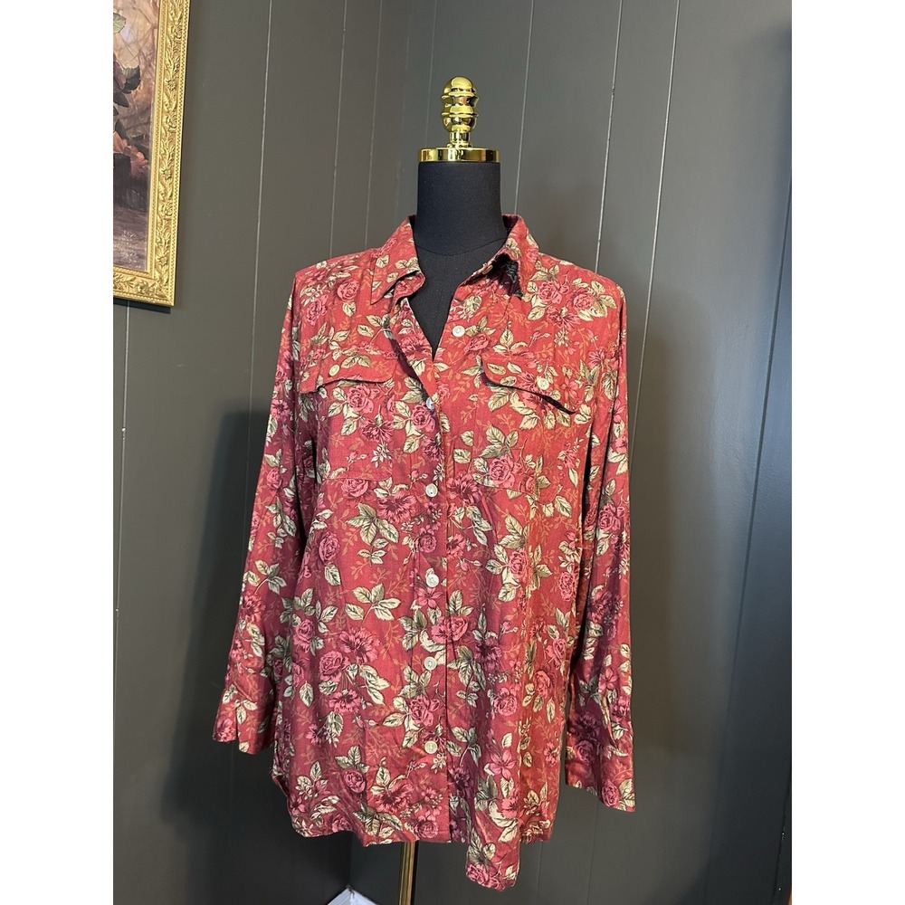 NWT Vintage Classic Elements Red Rose Long Sleeve Floral Button‎ Up S Small